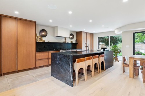 227 Pump Hill Rise Sw, Calgary, AB 