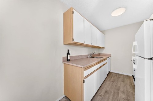 232-1421 7 Avenue Nw, Calgary, AB 