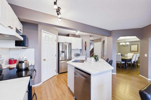 279 Valley Brook Circle Nw, Calgary, AB 