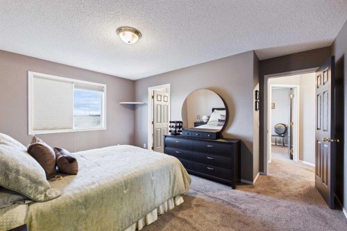 279 Valley Brook Circle Nw, Calgary, AB 