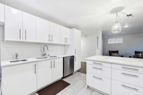 279 Valley Brook Circle Nw, Calgary, AB 