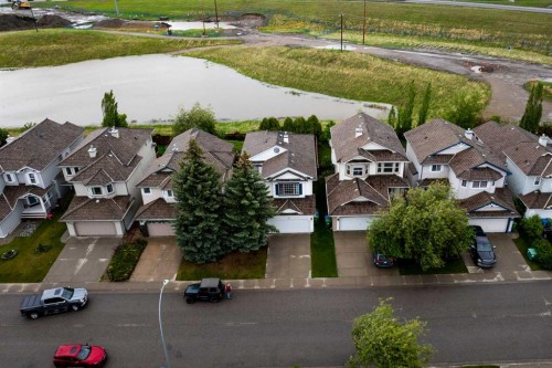279 Valley Brook Circle Nw, Calgary, AB 