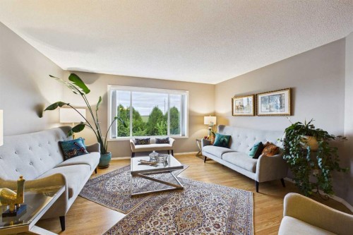 279 Valley Brook Circle Nw, Calgary, AB 