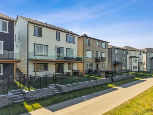 232 Windrow Link Sw, Airdrie, AB 