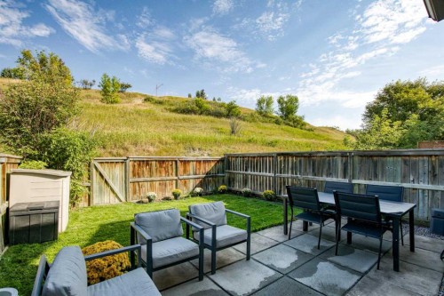 18 Glorond Place, Okotoks, AB 