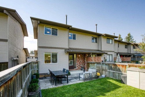 18 Glorond Place, Okotoks, AB 