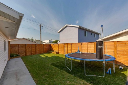 12 Rundleson Way Ne, Calgary, AB 