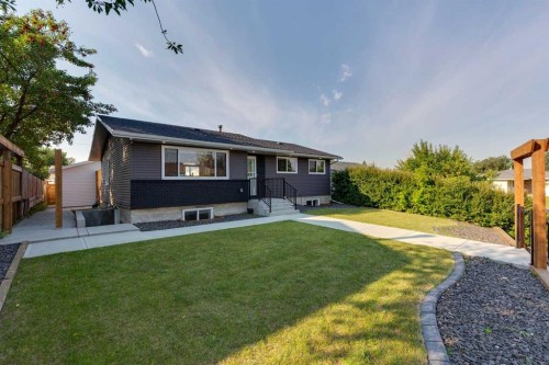 12 Rundleson Way Ne, Calgary, AB 