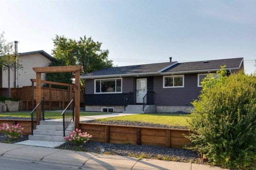 12 Rundleson Way Ne, Calgary, AB 