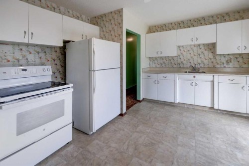 50 Thornlee Crescent Nw, Calgary, AB 