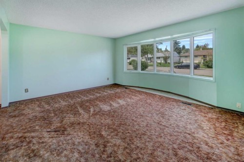 50 Thornlee Crescent Nw, Calgary, AB 