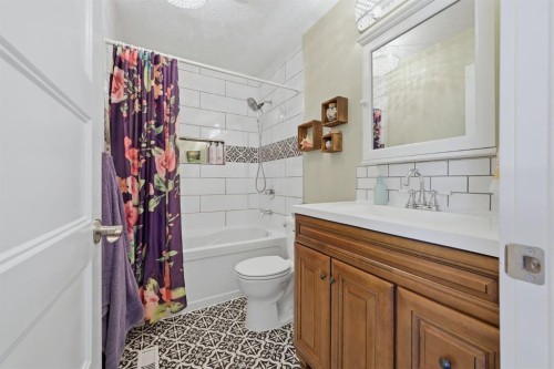 3016 Cedar Ridge Drive Sw, Calgary, AB 