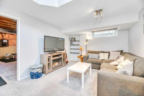 58 Rocky Ridge Green, Calgary, AB 