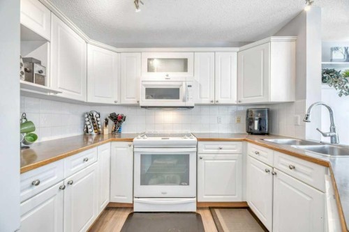 58 Rocky Ridge Green, Calgary, AB 