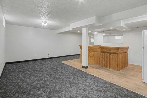 6304 28 Avenue Ne, Calgary, AB 