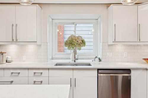 1415 Chardie Place Sw, Calgary, AB 