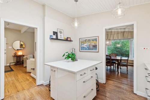 1415 Chardie Place Sw, Calgary, AB 