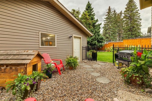 1415 Chardie Place Sw, Calgary, AB 