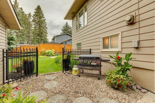 1415 Chardie Place Sw, Calgary, AB 