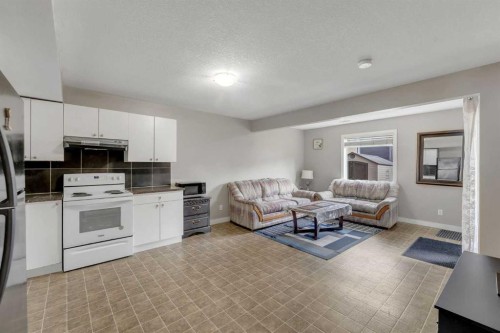 130 Brightonwoods Grove Se, Calgary, AB - Indoor Photo Showing Other Room