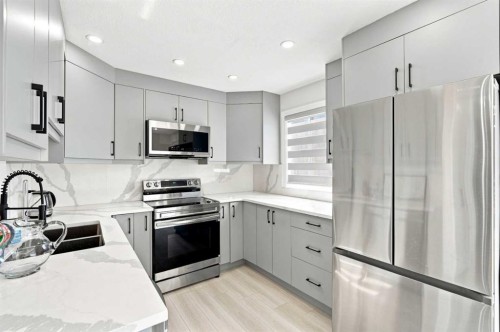 62 Deer Ridge Way Se, Calgary, AB 