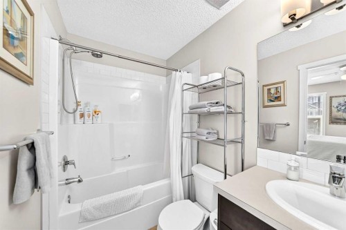 41 Sunvalley Road, Cochrane, AB 
