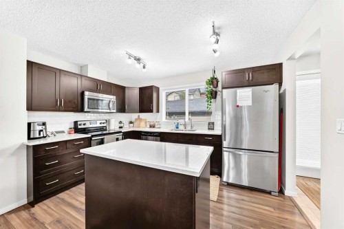 41 Sunvalley Road, Cochrane, AB 