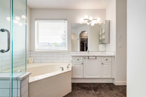 83 Valley Stream Circle Nw, Calgary, AB 