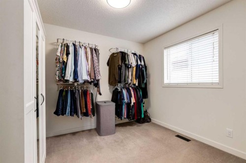 83 Valley Stream Circle Nw, Calgary, AB 