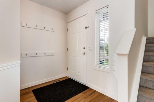 83 Valley Stream Circle Nw, Calgary, AB 