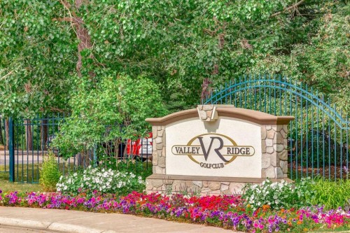 83 Valley Stream Circle Nw, Calgary, AB 