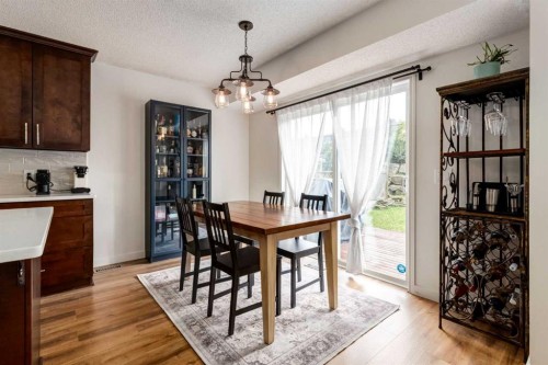 83 Valley Stream Circle Nw, Calgary, AB 