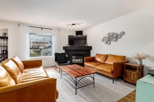 83 Valley Stream Circle Nw, Calgary, AB 