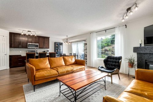 83 Valley Stream Circle Nw, Calgary, AB 