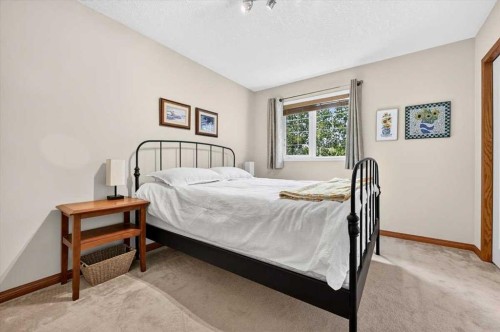 16 Rocky Ridge Landing Nw, Calgary, AB 