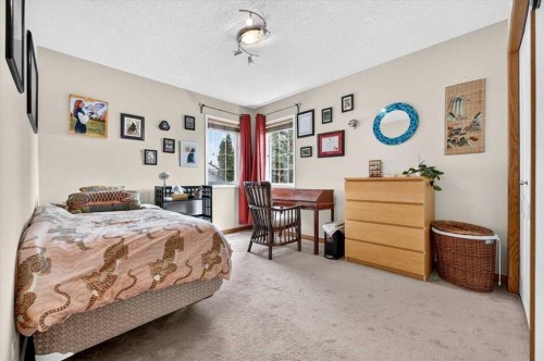 16 Rocky Ridge Landing Nw, Calgary, AB 