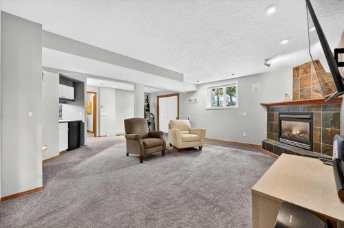 16 Rocky Ridge Landing Nw, Calgary, AB 