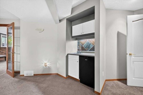 16 Rocky Ridge Landing Nw, Calgary, AB 