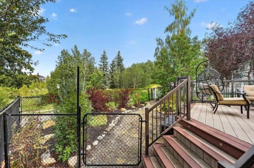 16 Rocky Ridge Landing Nw, Calgary, AB 