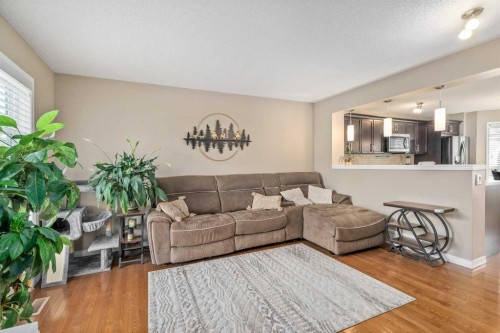 240 Elgin Meadows Gardens Se, Calgary, AB 