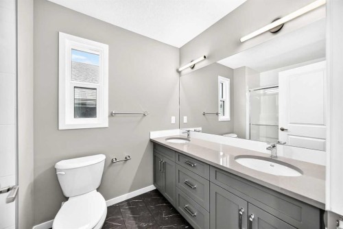 1344 Mahogany Boulevard Se, Calgary, AB 