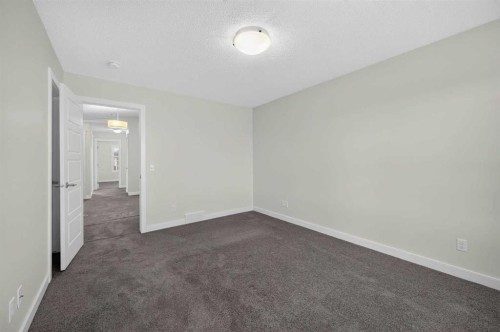 125 Redstone Common Ne, Calgary, AB 