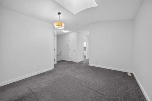 125 Redstone Common Ne, Calgary, AB 