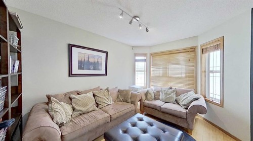 29 Harvest Glen Link Ne, Calgary, AB 