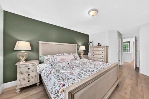 15226 Prestwick Boulevard Se, Calgary, AB 