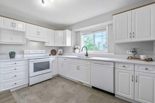 132 Willow Ridge Manor, Diamond Valley, AB 