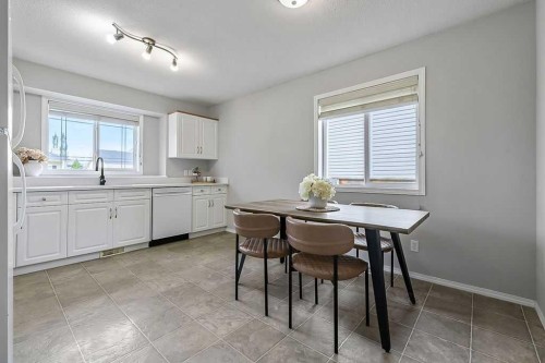 132 Willow Ridge Manor, Diamond Valley, AB 