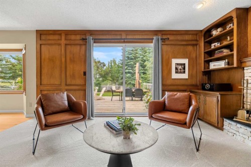 72 Woodacres Crescent Sw, Calgary, AB 