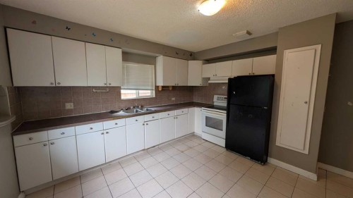 3414 Centre Street Ne, Calgary, AB 