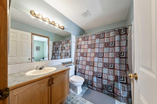 184 Erin Meadow Way Se, Calgary, AB 